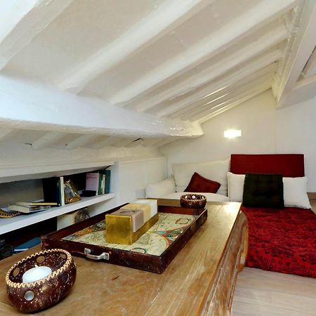 Pantheon Charming Attic | Romeloft Lägenhet Exteriör bild